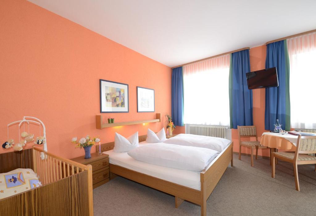 Gasthof Zur Post Hotel Und Parkplatz Vohenstrauss Cameră foto
