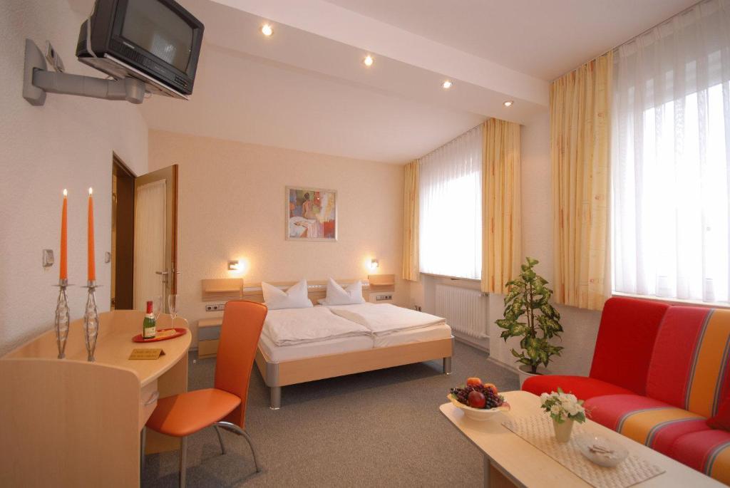 Gasthof Zur Post Hotel Und Parkplatz Vohenstrauss Cameră foto